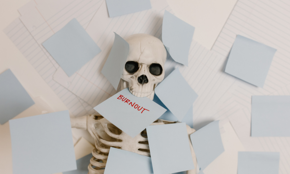 Labor Management Systems: A Comprehensive Guide 3 Sticky notes lead to burnout.