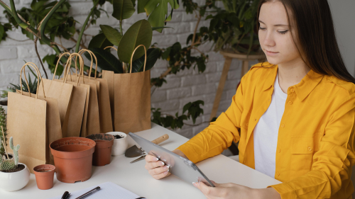 Top 5 Retail Employee Schedulers of 2024: Key Features Inside!