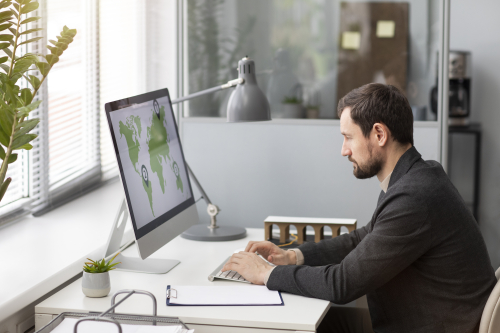 Best Practices for Managing Remote Workers with Software