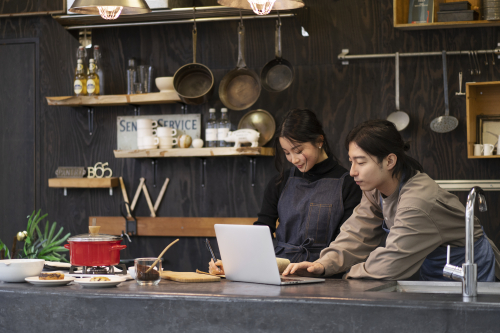 How Automated Scheduling Boosts Restaurant Staff Efficiency