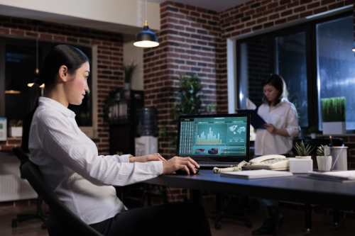 Reduce Employee Turnover with AI Workforce Analytics