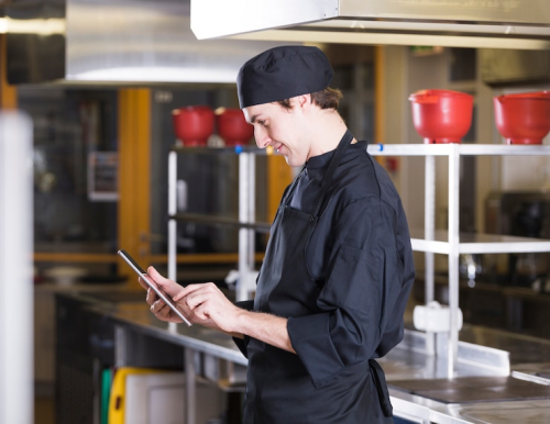 Mobile-First Scheduling: Streamlining Restaurant Operations