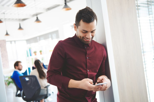Mobile Apps Transform Employee Hour Tracking Systems