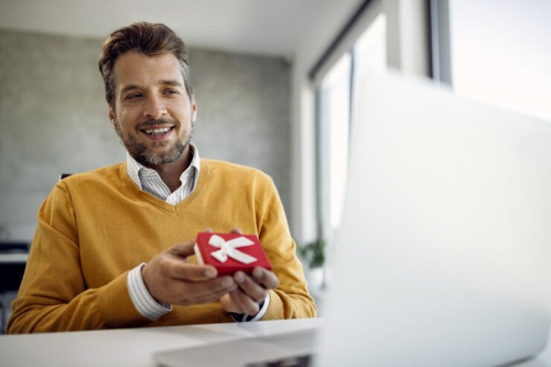 Modern Employee Rewards: Beyond Discounts for True Loyalty