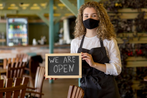 Staff Retention Crisis Hits Mid-Sized Restaurant Chains