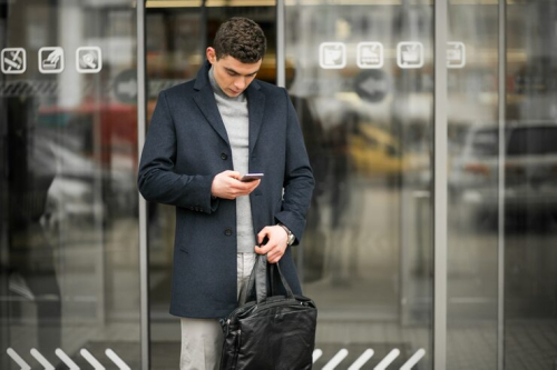 Mobile Clock-In Apps for Multi-Location Retailers