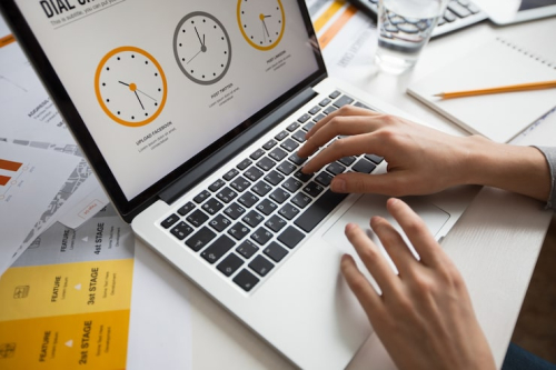 HR Software for Managing Scheduling & Time Compliance
