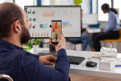 Real-Time Attendance Tracking for Workforce Optimization