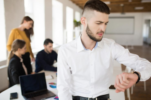 Tech Shifts Impacting Hourly Workers & Workforce Trends