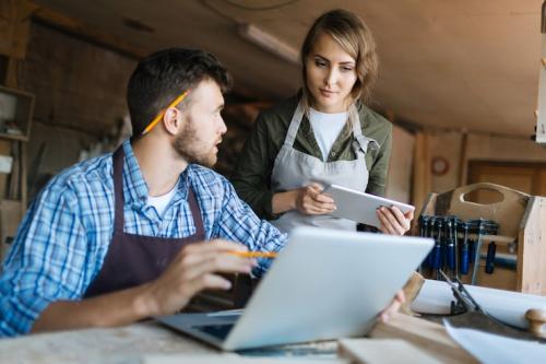 Best Labor Management Tools for Small Businesses 2026