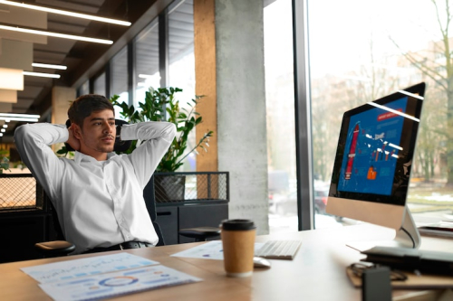 Measure Workforce Tech Success: Key Metrics & KPIs Guide